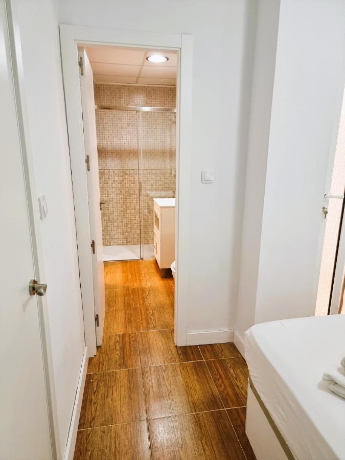 Claudia Tourist Apartment Alicante Exteriör bild