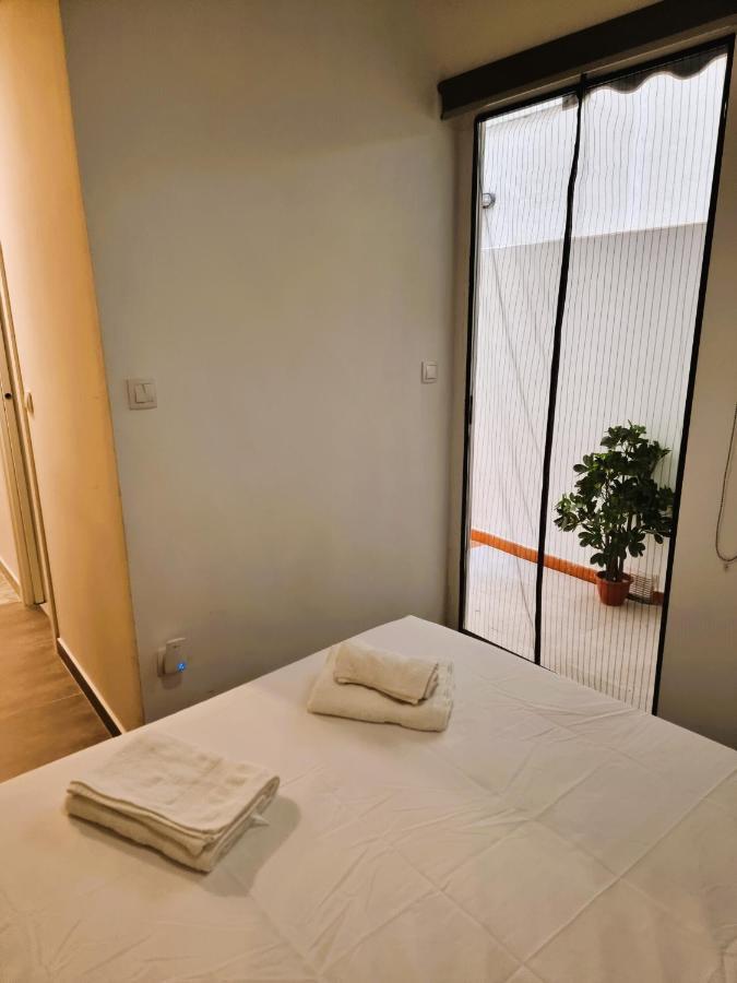 Claudia Tourist Apartment Alicante Exteriör bild